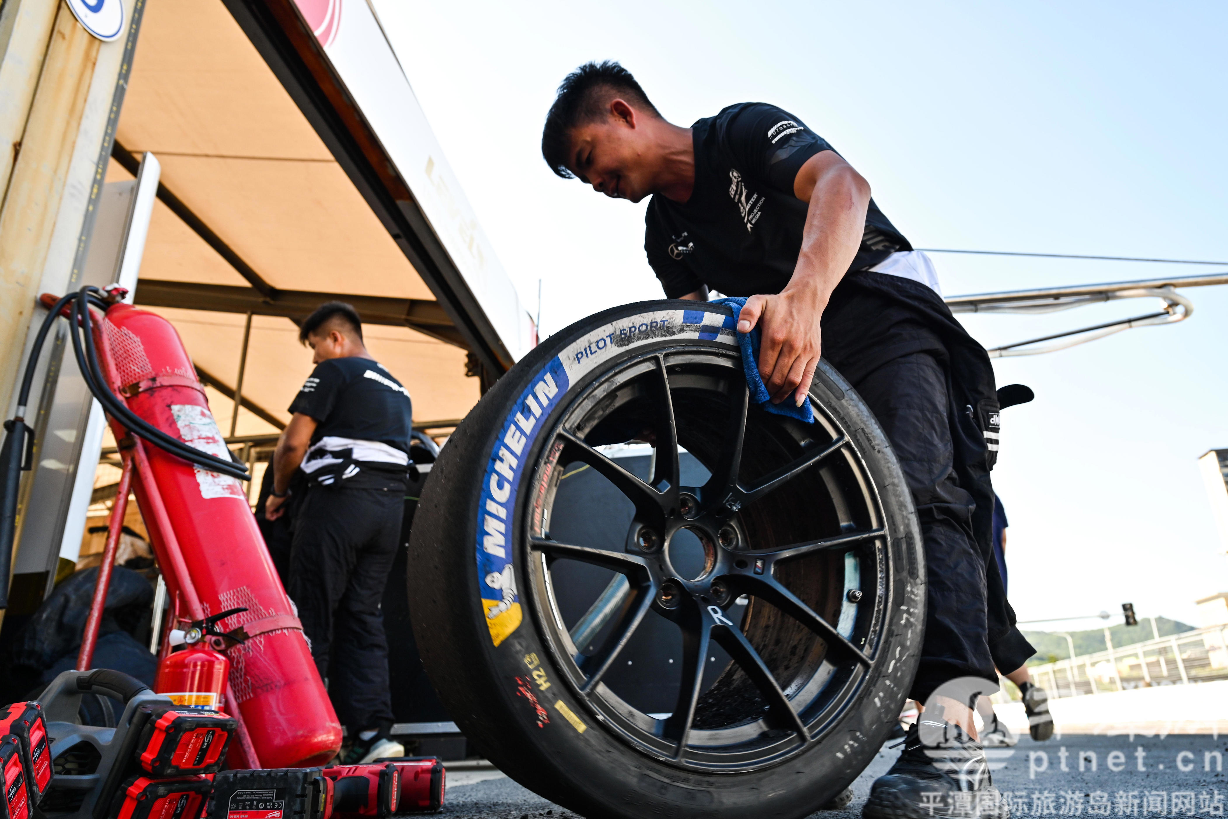 为平潭体育, 成为平潭最, 汽车组成巡